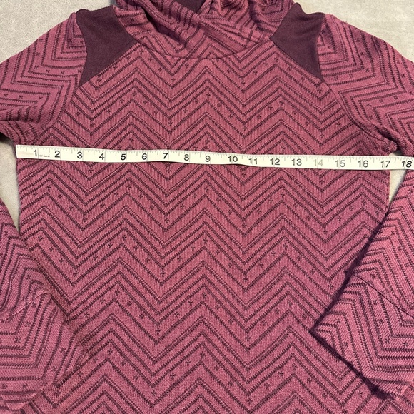 prAna Women's Leland Hoodie Long Sleeve Pullover Knit Sweater In Sangria Size XS - Picture 3 of 6